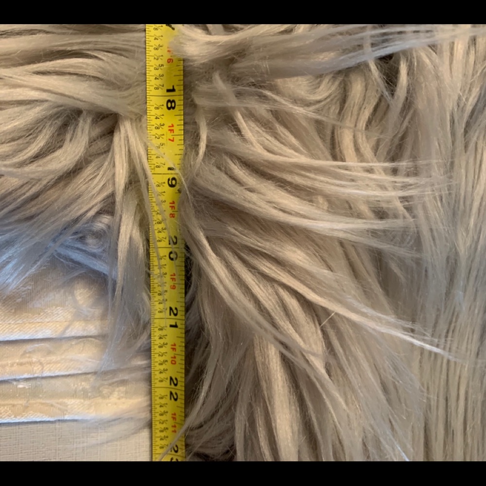 NWT: Faux Fur Jacket - Picture 10 of 10